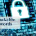 یک قفل دیجیتال با رمز عبور امن و فعال بودن تأیید هویت دو مرحله‌ای روی گوشی موبایل